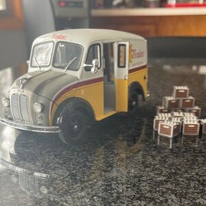 Danbury Mint Yellow and White Ice Cream Truck Model